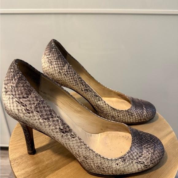 kate spade Shoes - Kate Spade Snakeskin Patterned Heels